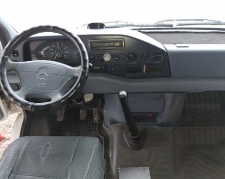Мерседес Другая, объемом двигателя 0 л и пробегом 0 тыс. км за 9000 $, фото 4 на Automoto.ua