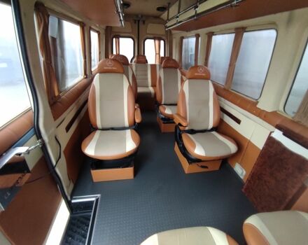 Мерседес Другая, объемом двигателя 0 л и пробегом 0 тыс. км за 18000 $, фото 4 на Automoto.ua