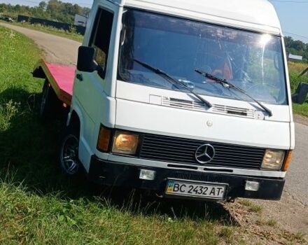 Мерседес Другая, объемом двигателя 0 л и пробегом 0 тыс. км за 5300 $, фото 6 на Automoto.ua