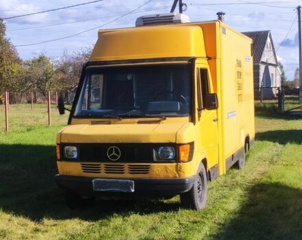 Мерседес Другая, объемом двигателя 0 л и пробегом 0 тыс. км за 2000 $, фото 4 на Automoto.ua