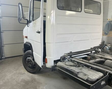 Мерседес Інша, об'ємом двигуна 0 л та пробігом 0 тис. км за 10000 $, фото 4 на Automoto.ua