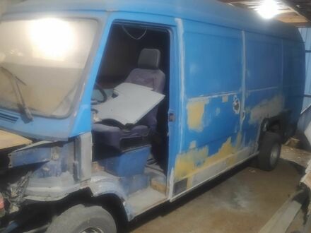 Мерседес Інша, об'ємом двигуна 0 л та пробігом 0 тис. км за 4200 $, фото 1 на Automoto.ua