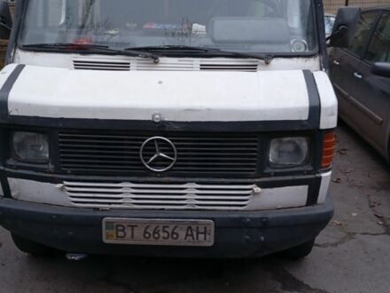 Мерседес Другая, объемом двигателя 0 л и пробегом 0 тыс. км за 2000 $, фото 1 на Automoto.ua