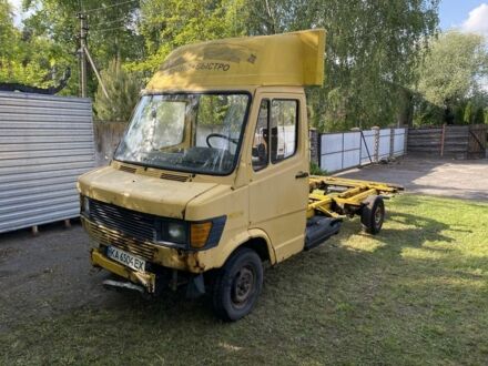 Мерседес Другая 1995 в Ровно на Automoto.ua Мерседес Другая, объемом двигателя 2.3 л и пробегом 0 тыс. км за 1300 $, фото 1 на Automoto.ua