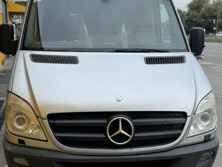 Мерседес Другая, объемом двигателя 0 л и пробегом 0 тыс. км за 10000 $, фото 1 на Automoto.ua