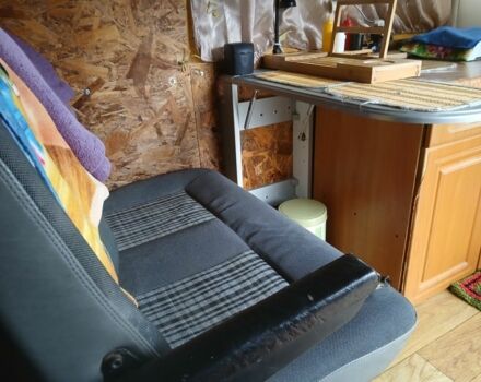 Жовтий Мерседес Інша, об'ємом двигуна 2.4 л та пробігом 333 тис. км за 5000 $, фото 9 на Automoto.ua