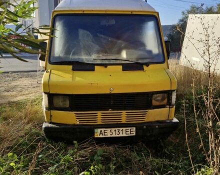 Жовтий Мерседес Інша, об'ємом двигуна 0 л та пробігом 200 тис. км за 1200 $, фото 1 на Automoto.ua