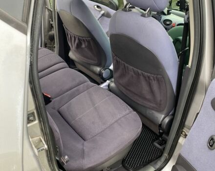 Серый Мерседес Другая, объемом двигателя 1.6 л и пробегом 10 тыс. км за 3000 $, фото 8 на Automoto.ua