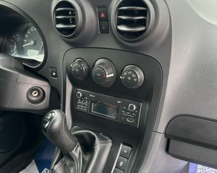 Сірий Мерседес Інша, об'ємом двигуна 1.5 л та пробігом 263 тис. км за 7900 $, фото 9 на Automoto.ua