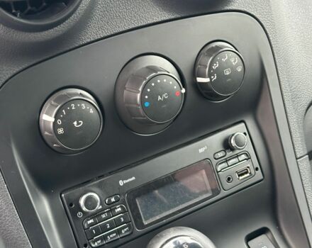 Сірий Мерседес Інша, об'ємом двигуна 1.5 л та пробігом 263 тис. км за 7900 $, фото 16 на Automoto.ua