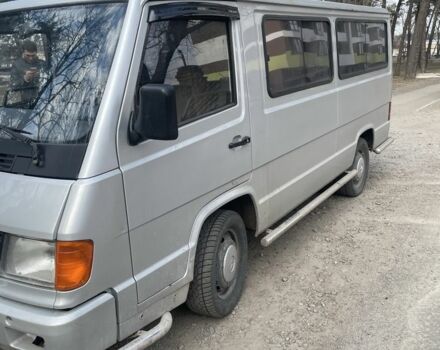 Серый Мерседес Другая, объемом двигателя 2.4 л и пробегом 140 тыс. км за 3000 $, фото 2 на Automoto.ua