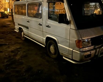 Серый Мерседес Другая, объемом двигателя 2.4 л и пробегом 140 тыс. км за 3000 $, фото 6 на Automoto.ua