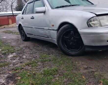 Серый Мерседес Другая, объемом двигателя 1.8 л и пробегом 300 тыс. км за 1800 $, фото 5 на Automoto.ua