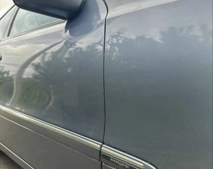 Серый Мерседес Другая, объемом двигателя 0 л и пробегом 300 тыс. км за 1599 $, фото 3 на Automoto.ua