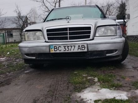 Серый Мерседес Другая, объемом двигателя 1.8 л и пробегом 300 тыс. км за 1800 $, фото 1 на Automoto.ua