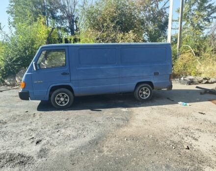 Синій Мерседес Інша, об'ємом двигуна 2.4 л та пробігом 300 тис. км за 2700 $, фото 1 на Automoto.ua
