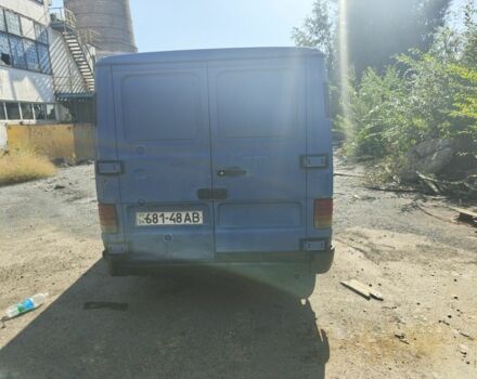 Синій Мерседес Інша, об'ємом двигуна 2.4 л та пробігом 300 тис. км за 2700 $, фото 3 на Automoto.ua