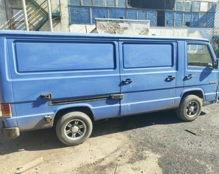 Синій Мерседес Інша, об'ємом двигуна 2.4 л та пробігом 300 тис. км за 2700 $, фото 4 на Automoto.ua