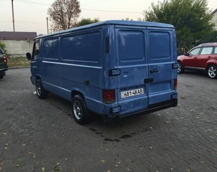 Синій Мерседес Інша, об'ємом двигуна 2.4 л та пробігом 300 тис. км за 2200 $, фото 8 на Automoto.ua