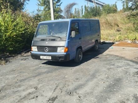 Синий Мерседес Другая, объемом двигателя 2.4 л и пробегом 300 тыс. км за 2200 $, фото 1 на Automoto.ua