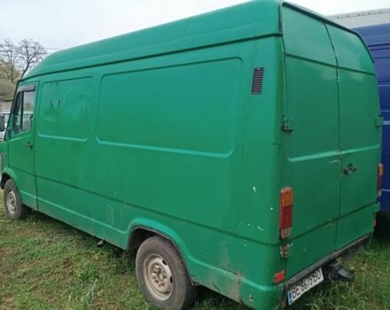 Зеленый Мерседес Другая, объемом двигателя 2.3 л и пробегом 345 тыс. км за 1600 $, фото 1 на Automoto.ua