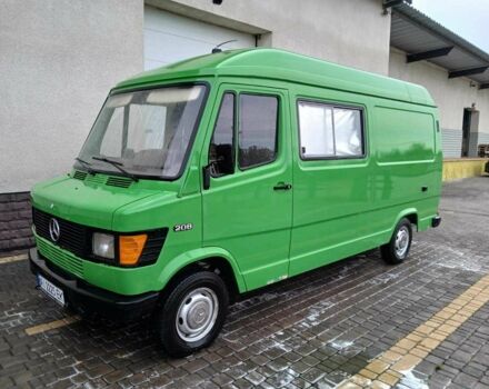 Зелений Мерседес Інша, об'ємом двигуна 2.9 л та пробігом 60 тис. км за 8500 $, фото 2 на Automoto.ua