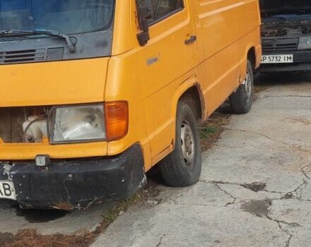 Оранжевый Мерседес Другая, объемом двигателя 0 л и пробегом 300 тыс. км за 800 $, фото 1 на Automoto.ua