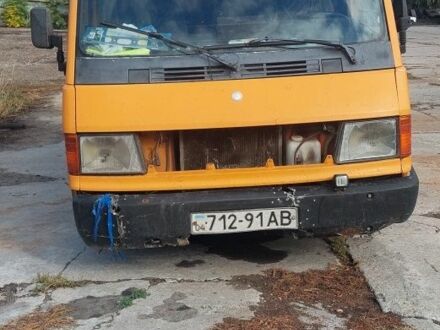 Оранжевый Мерседес Другая, объемом двигателя 0 л и пробегом 300 тыс. км за 800 $, фото 1 на Automoto.ua