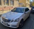 Білий Мерседес E 200, об'ємом двигуна 2.1 л та пробігом 322 тис. км за 13500 $, фото 3 на Automoto.ua