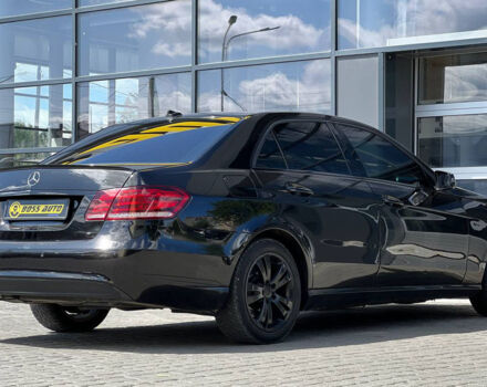 Чорний Мерседес E 200, об'ємом двигуна 2.2 л та пробігом 320 тис. км за 12500 $, фото 5 на Automoto.ua