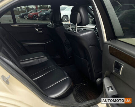 Жовтий Мерседес E 200, об'ємом двигуна 2.2 л та пробігом 370 тис. км за 9990 $, фото 28 на Automoto.ua