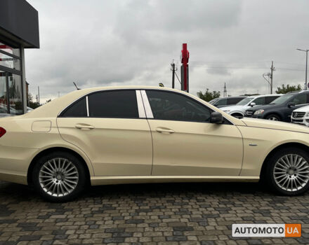 Жовтий Мерседес E 200, об'ємом двигуна 2.2 л та пробігом 370 тис. км за 9990 $, фото 7 на Automoto.ua