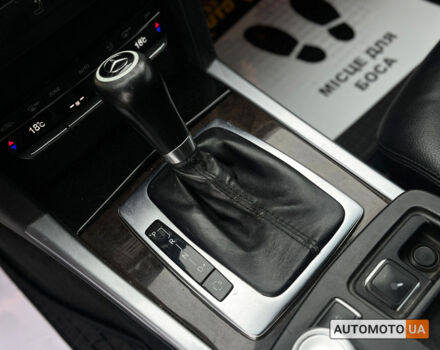 Жовтий Мерседес E 200, об'ємом двигуна 2.2 л та пробігом 370 тис. км за 9990 $, фото 21 на Automoto.ua