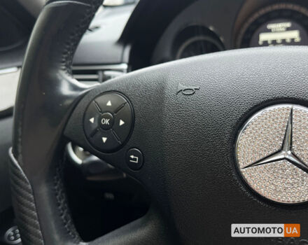 Сірий Мерседес E 200, об'ємом двигуна 2.2 л та пробігом 326 тис. км за 13000 $, фото 12 на Automoto.ua