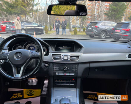 Серый Мерседес E 200, объемом двигателя 2.1 л и пробегом 281 тыс. км за 19000 $, фото 9 на Automoto.ua