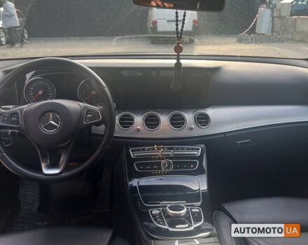 Серый Мерседес E 200, объемом двигателя 2 л и пробегом 175 тыс. км за 31800 $, фото 8 на Automoto.ua