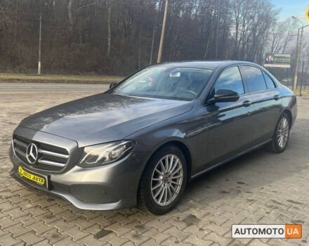 Серый Мерседес E 200, объемом двигателя 2 л и пробегом 175 тыс. км за 31800 $, фото 2 на Automoto.ua
