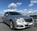 Сірий Мерседес E 200, об'ємом двигуна 1.8 л та пробігом 128 тис. км за 12500 $, фото 1 на Automoto.ua