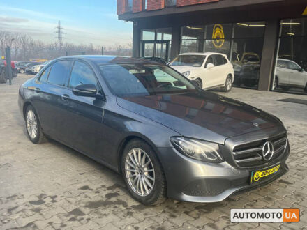 Мерседес E 200 2018 у Чернівцях на Automoto.ua Сірий Мерседес E 200, об'ємом двигуна 2 л та пробігом 175 тис. км за 31800 $, фото 1 на Automoto.ua
