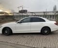 Білий Мерседес E 220, об'ємом двигуна 2 л та пробігом 35 тис. км за 45490 $, фото 2 на Automoto.ua