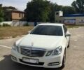 Білий Мерседес E 220, об'ємом двигуна 2.2 л та пробігом 81 тис. км за 21999 $, фото 1 на Automoto.ua