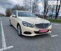 Бежевий Мерседес E 220, об'ємом двигуна 0 л та пробігом 242 тис. км за 11900 $, фото 1 на Automoto.ua