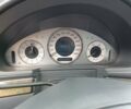 Черный Мерседес E 220, объемом двигателя 2.1 л и пробегом 321 тыс. км за 8500 $, фото 1 на Automoto.ua