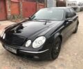 Чорний Мерседес E 220, об'ємом двигуна 2.2 л та пробігом 190 тис. км за 10300 $, фото 1 на Automoto.ua