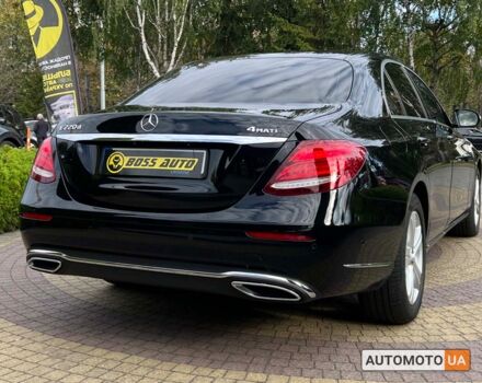 Черный Мерседес E 220, объемом двигателя 2 л и пробегом 179 тыс. км за 30999 $, фото 6 на Automoto.ua