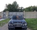 Чорний Мерседес E 220, об'ємом двигуна 2.2 л та пробігом 300 тис. км за 7200 $, фото 1 на Automoto.ua