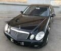 Чорний Мерседес E 220, об'ємом двигуна 2.2 л та пробігом 181 тис. км за 12500 $, фото 1 на Automoto.ua