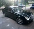 Чорний Мерседес E 220, об'ємом двигуна 2.2 л та пробігом 265 тис. км за 11500 $, фото 1 на Automoto.ua