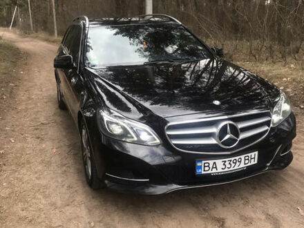Мерседес E 220 2013 у Гайвороне на Automoto.ua Чорний Мерседес E 220, об'ємом двигуна 2.1 л та пробігом 265 тис. км за 16800 $, фото 1 на Automoto.ua