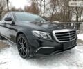 Чорний Мерседес E 220, об'ємом двигуна 2 л та пробігом 12 тис. км за 57800 $, фото 1 на Automoto.ua